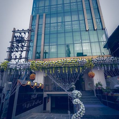 Hotel Welkin Residency Tezpur Buitenkant foto