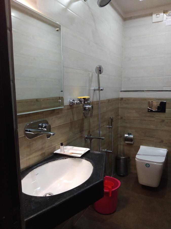 Hotel Welkin Residency Tezpur Buitenkant foto