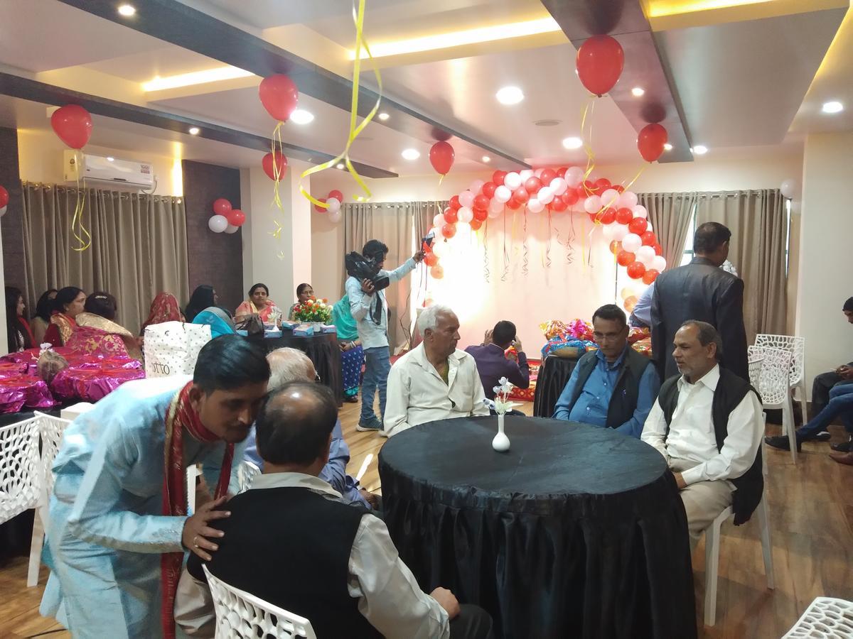 Hotel Welkin Residency Tezpur Buitenkant foto