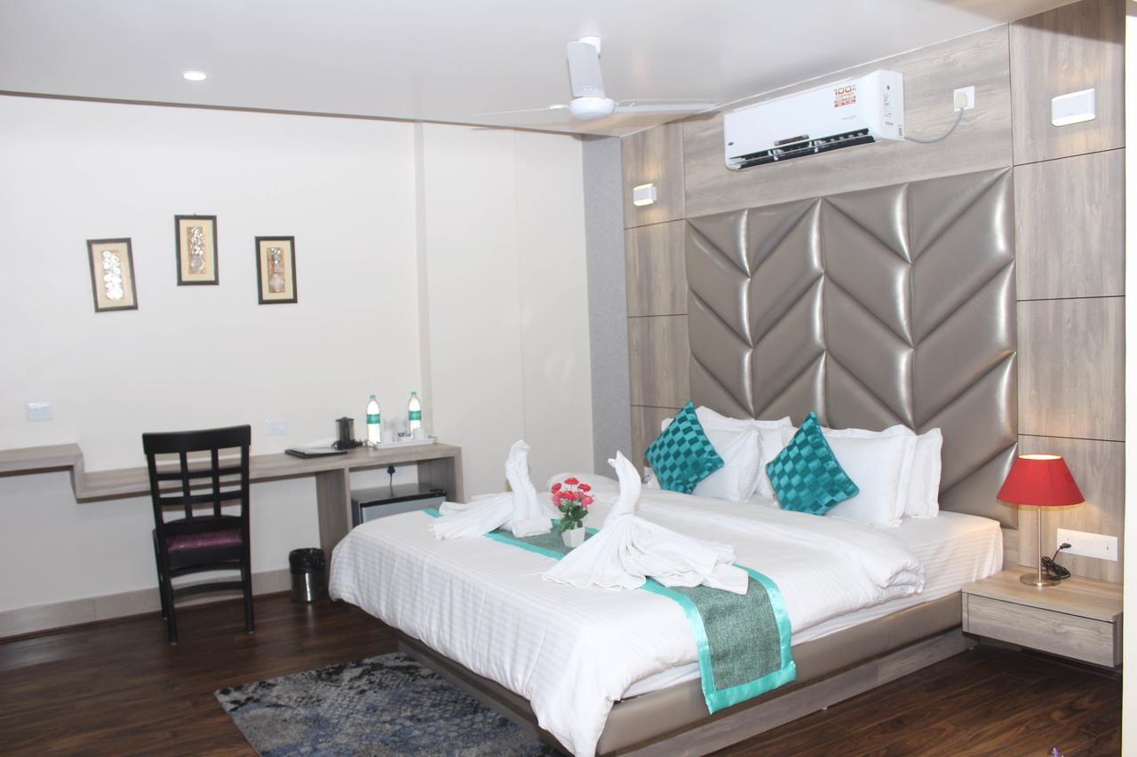 Hotel Welkin Residency Tezpur Buitenkant foto