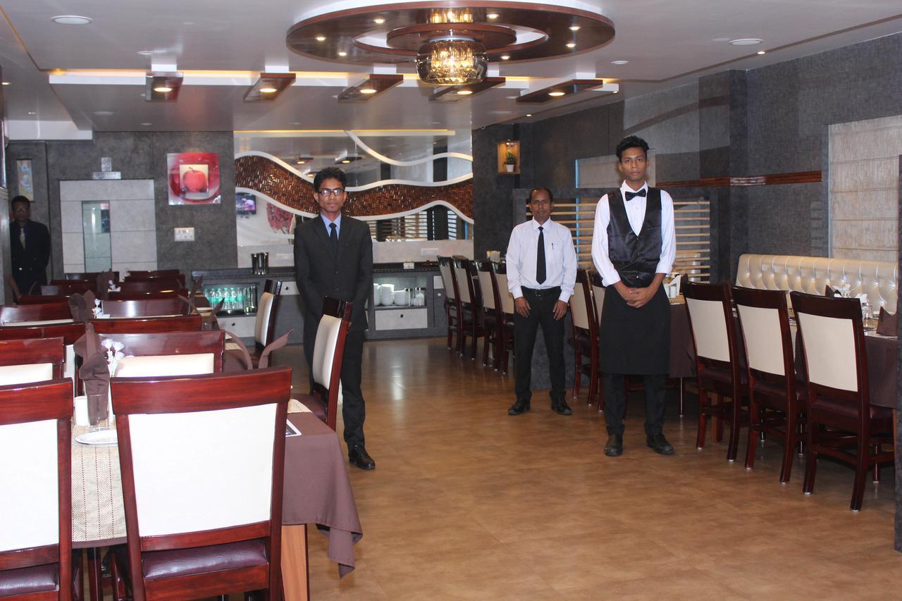 Hotel Welkin Residency Tezpur Buitenkant foto